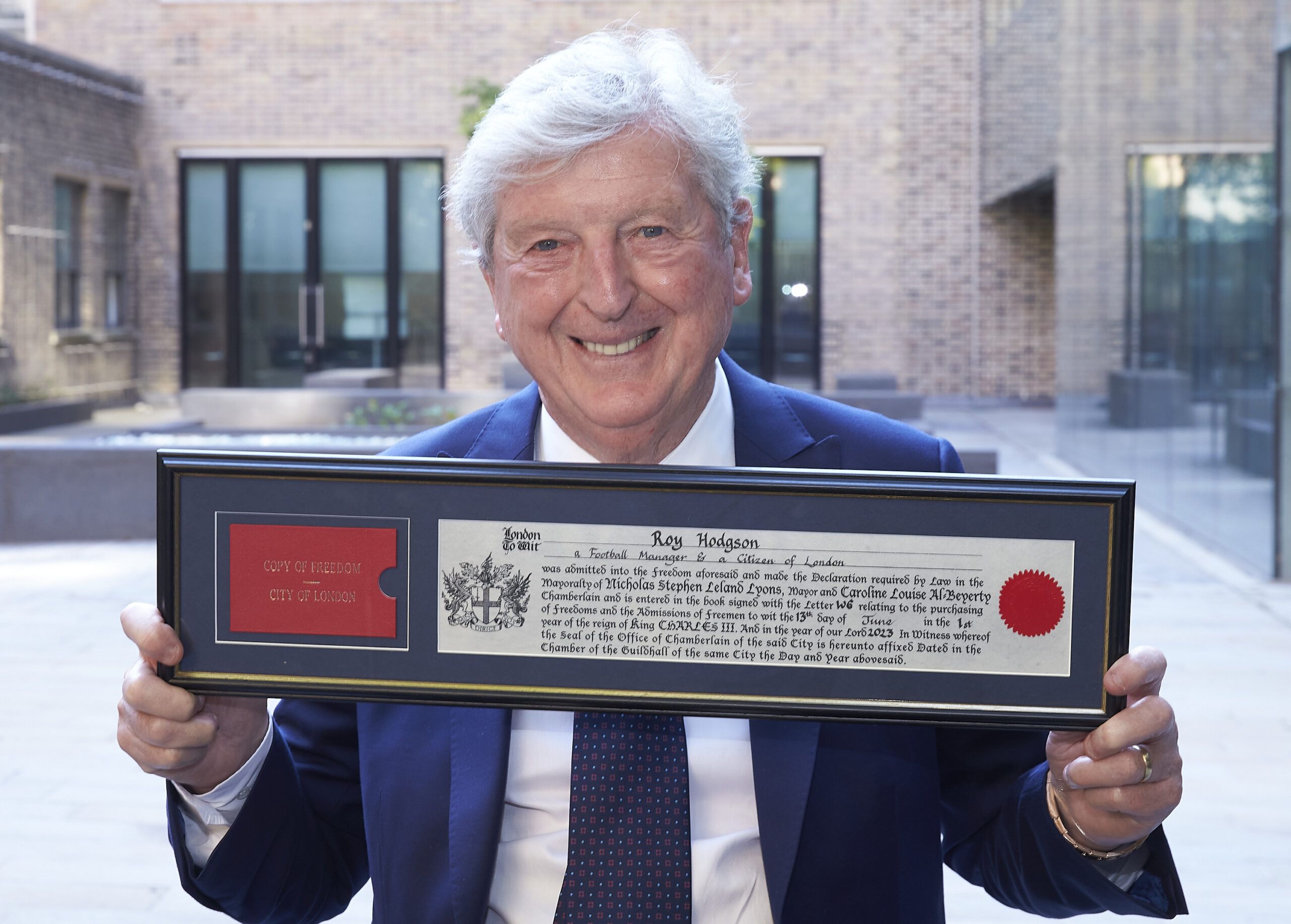 Khám Phá Roy Hodgson Người Giữ Nền Tảng Ổn Định Cho Đội Bóng